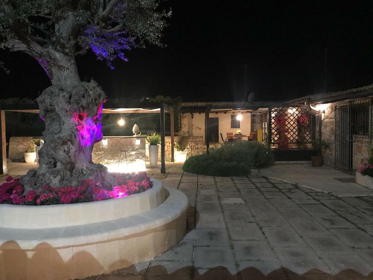 Mythos Holidays & Events Syracuse Buitenkant foto
